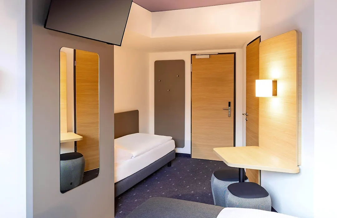 B&B Hotel Berlin-Airport-1